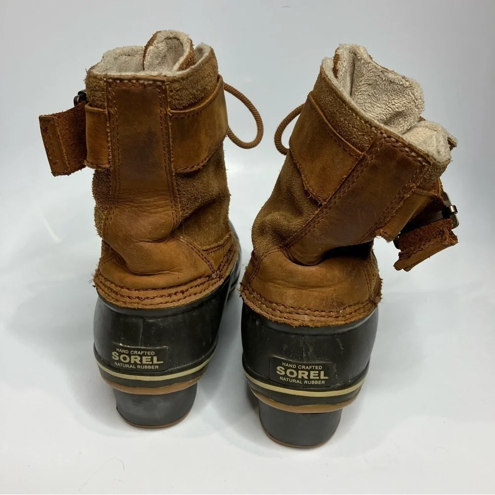 Sorel winter fancy lace up boots duck boots size 8.5‎